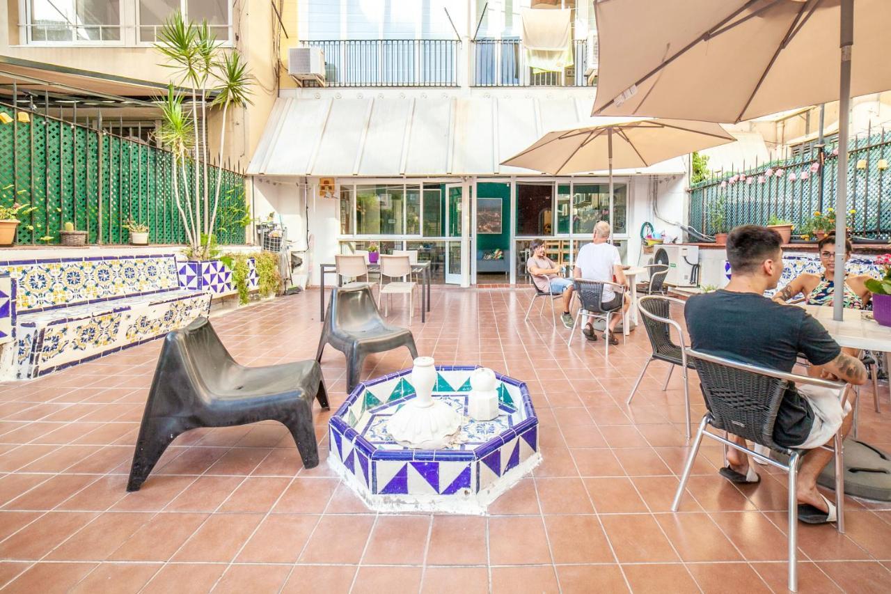 Fabrizzios Terrace Hostel — Photos 3